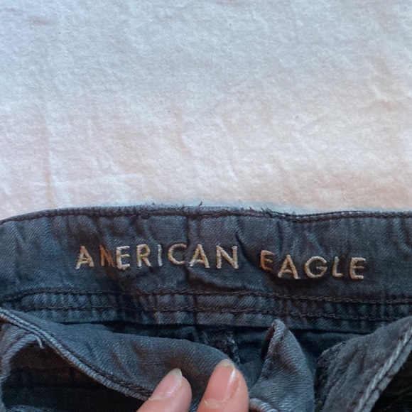 American Eagle Cargo Shorts - Picture 3 of 5